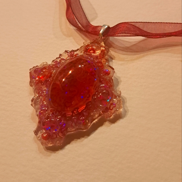 Handmade Pendant Funky Groovy Pink hearts Valentine's Resin Stirling Silver - Picture 2 of 6